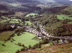 Beddgelert von Craig y Llan aus gesehen