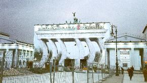 Verhülltes Brandenburger Tor