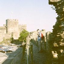 Auf der Stadtmauer von Conwy