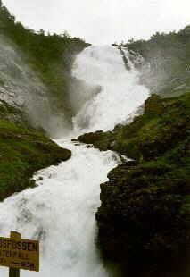 Der Wasserfall Kjosfossen