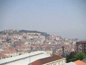 Blick vom Sao Pedro de Alcantara auf Lissabon