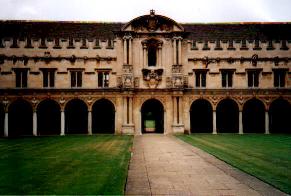 College im Norden von Oxford